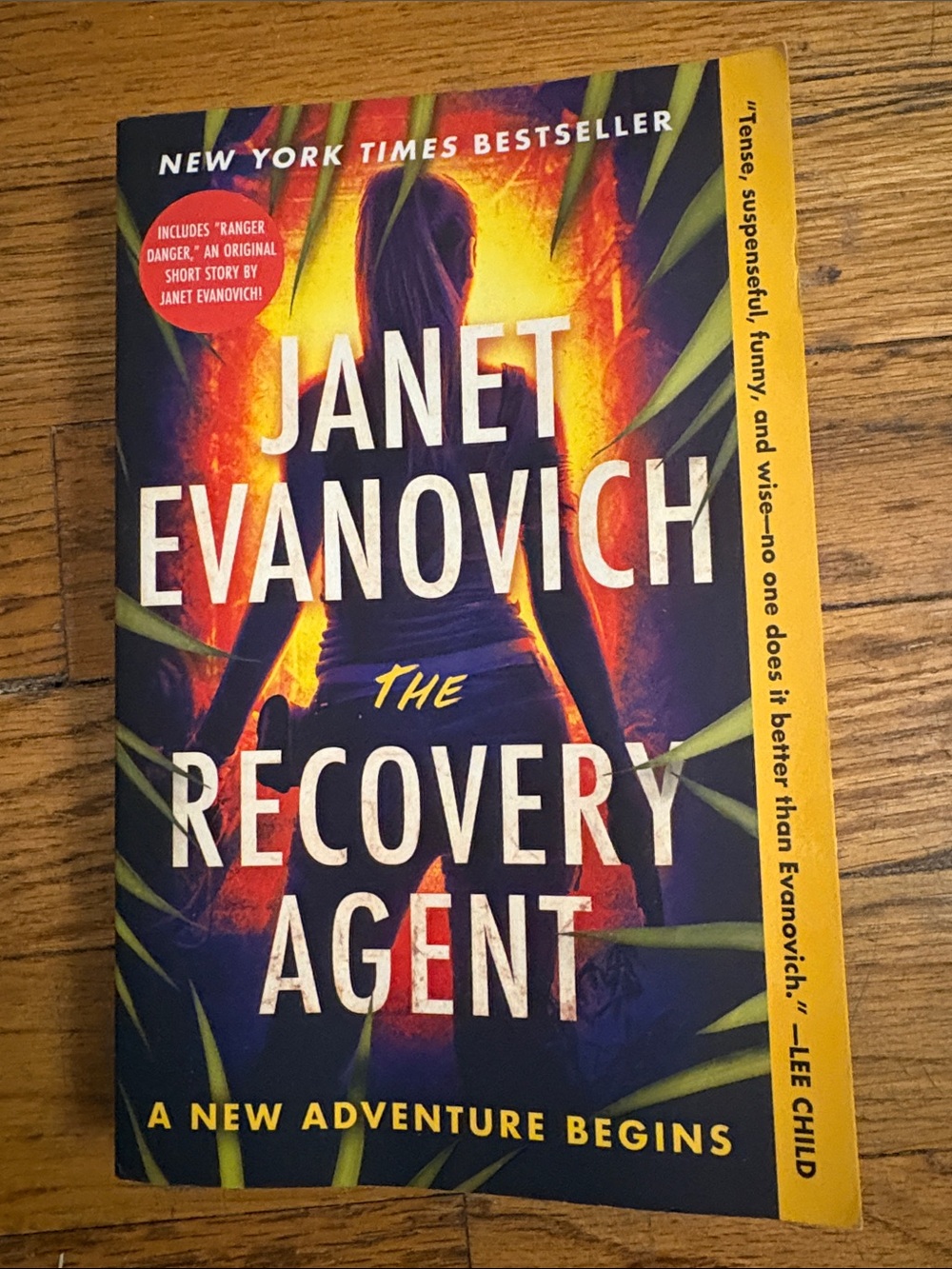 NWOT Janet Evanovich - The Recovery Agent Paperback Book Pub. 2022